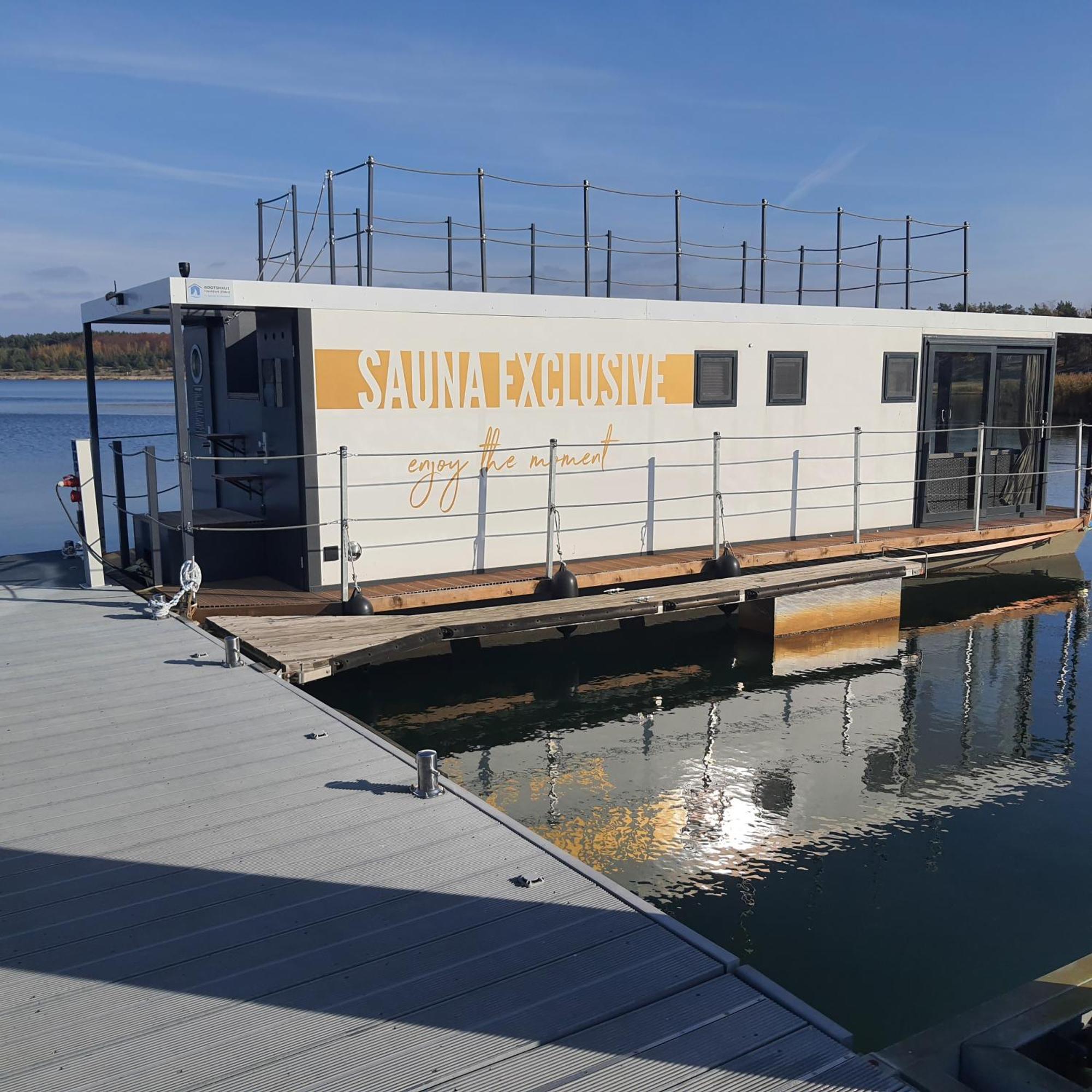 Schwimmende Ferienwohnung Sundowner Elsterheide Buitenkant foto